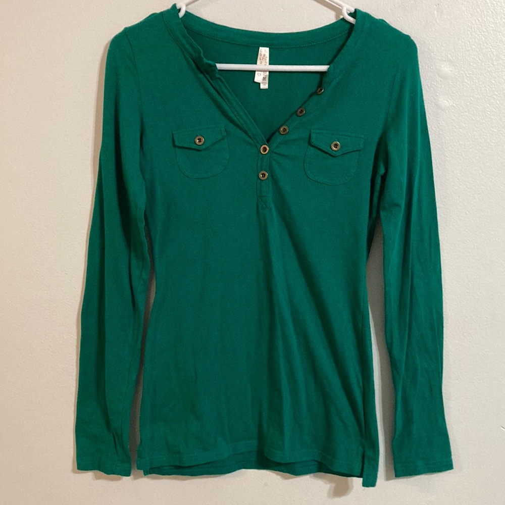 🌺 3/$12 Color Story long sleeved shirt, size medium